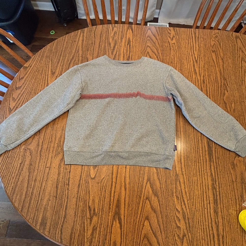 Patagonia women’s crewneck sweatshirt M
